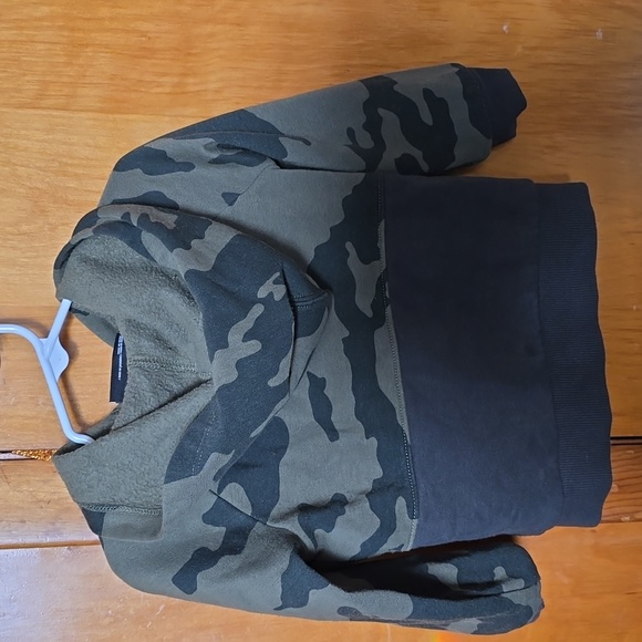 Under Armour Kids Camo Hoodie - Green Size 24 months - Picture 2 of 3